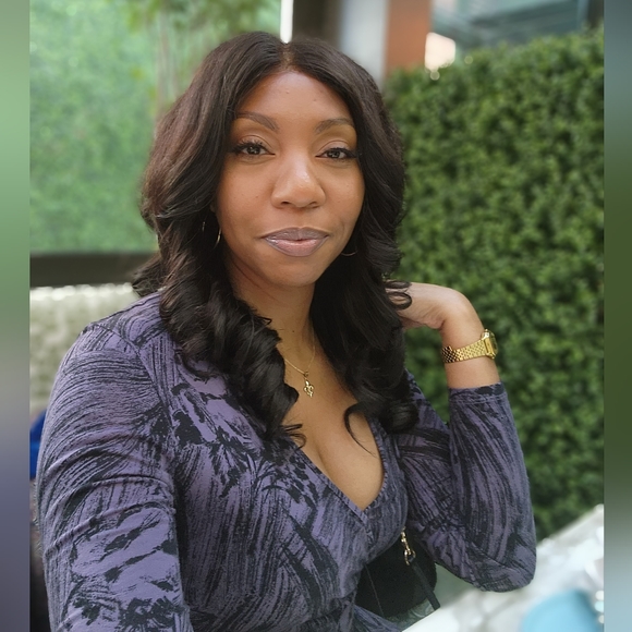 Meet your Posher, Ashley - Picture 4 of 5